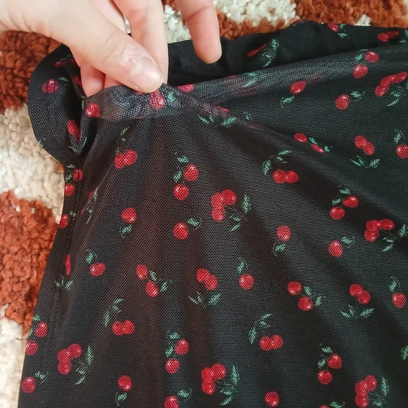 Y2k Cherry Print Ruched Mini Skirt - Picture 4 of 6